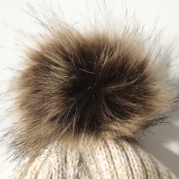 NWT Tommy Hilfiger Pom Pom Lined Beanie Cream Gold Metallic One Size Hat - Picture 4 of 10